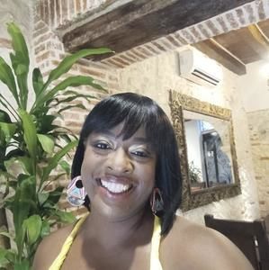 Meet your Posher, Monica